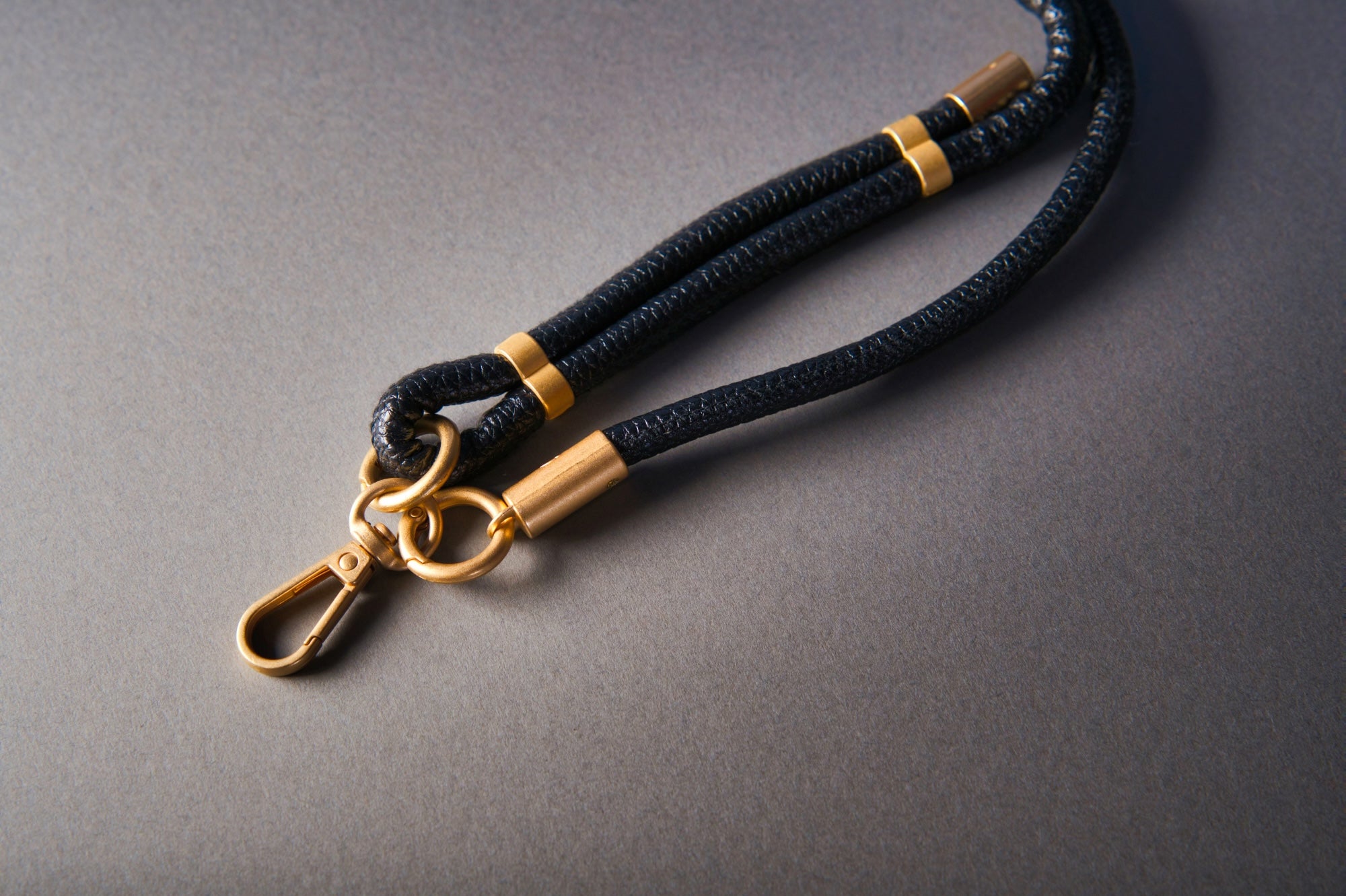 Adjustable Shoulder Strap ｜ Wallet & Smartphone